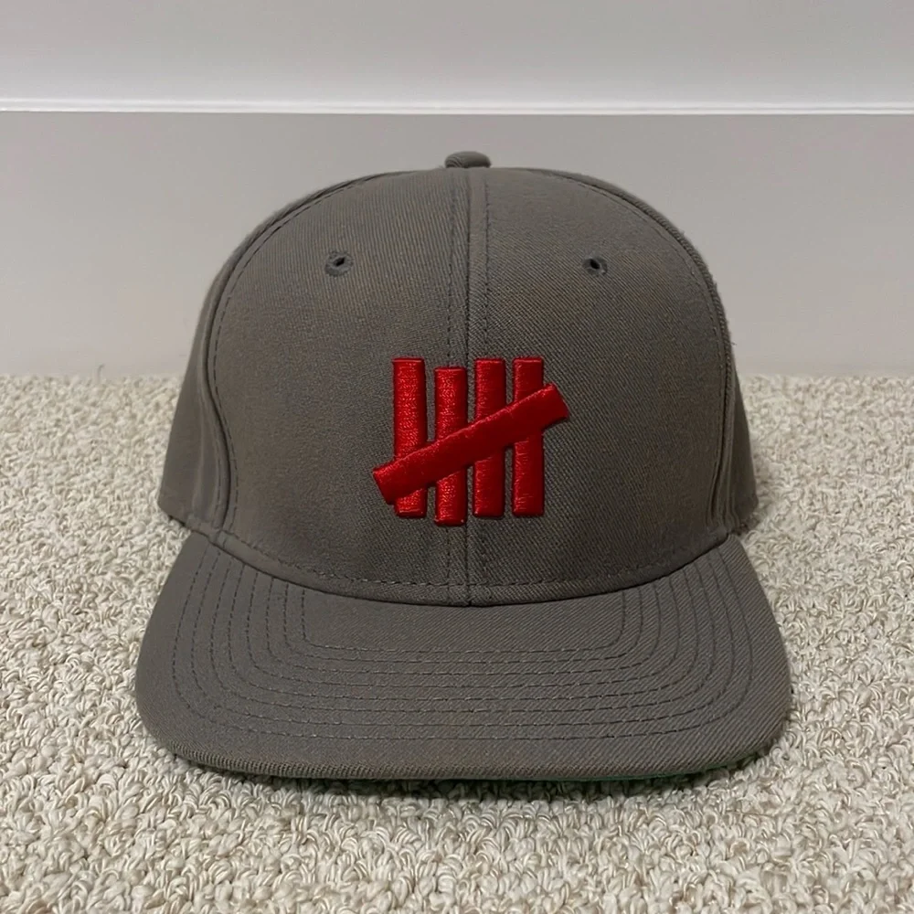 Undefeated SnapBack Hat - Picture 1 of 6